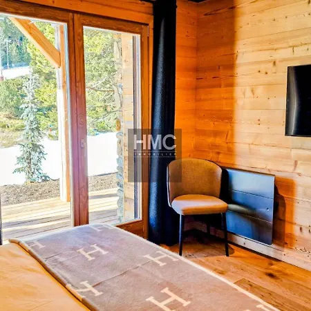 Bob Acces Direct Pistes Jacuzzi Prive 木屋 *